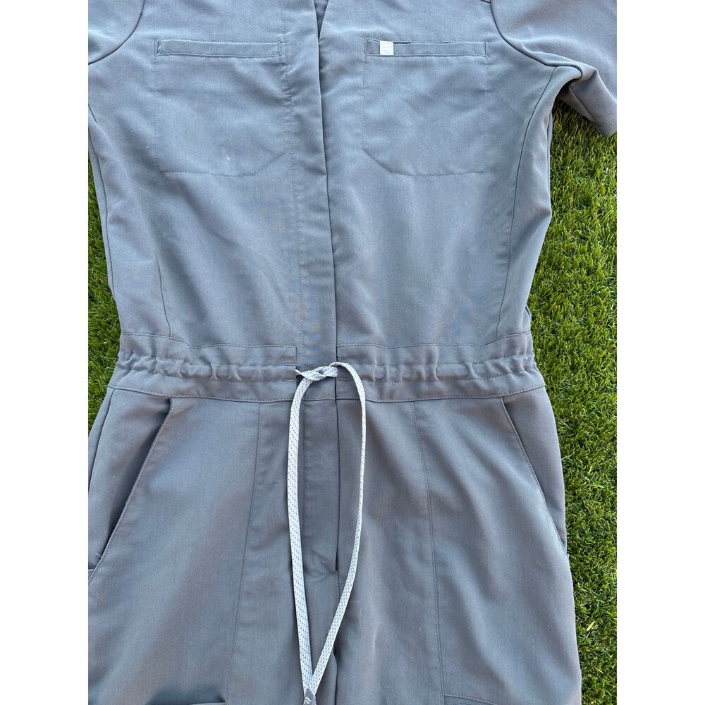 NEW Fabletics Empower Scrub Jumpsuit Sz Small Stylish One Piece - Picture 4 of 8